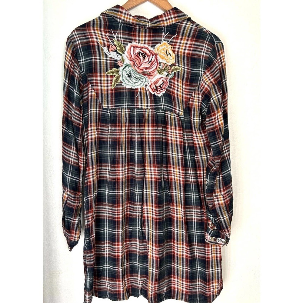 Tolani Collection Tunic Womens XS Plaid Embroidered Floral Pockets Button Up Top